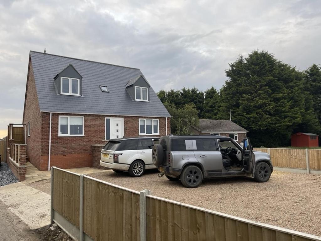 4 Bedroom House Lincs Pet & Child Friendly *